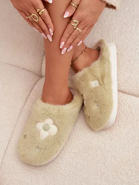 Papuci de casă Boto cu model floral alb