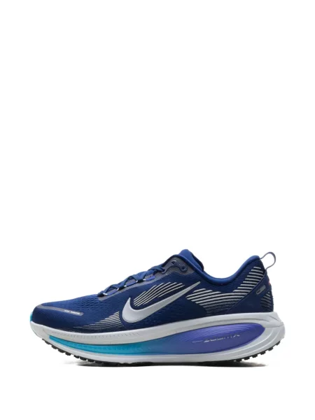 Sneakerși Nike Vomero portocaliu