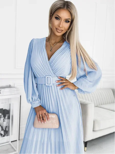 Rochie Numoco plisată de costum albastru