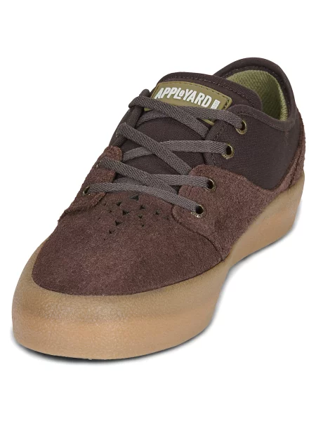 Pantofi Globe maro