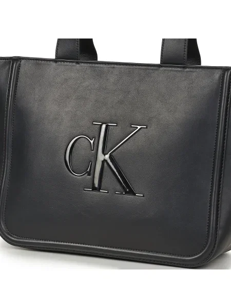 Džínsy Calvin Klein z ekologickej kože čierna
