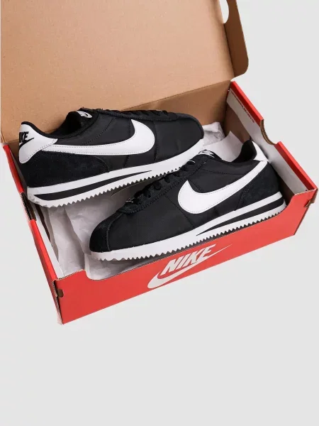 Замшевые кроссовки Nike Cortez черные