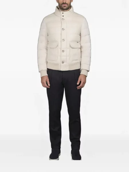 Gulerat geacă Moorer