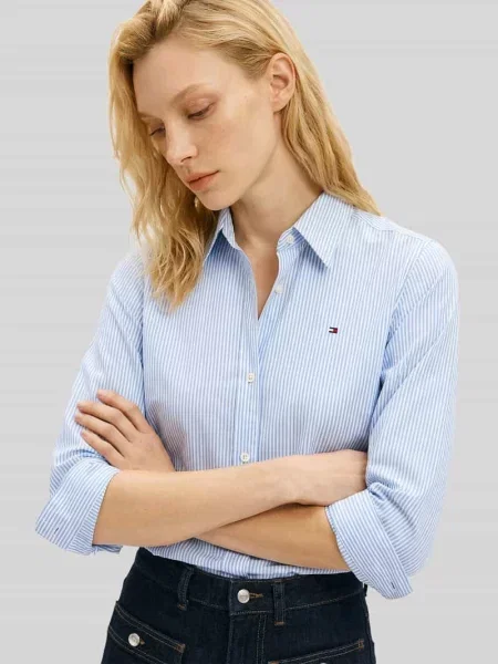 Bluzka koszulowa o kroju regular fit z mieszanki bawełny Tommy Hilfiger biała
