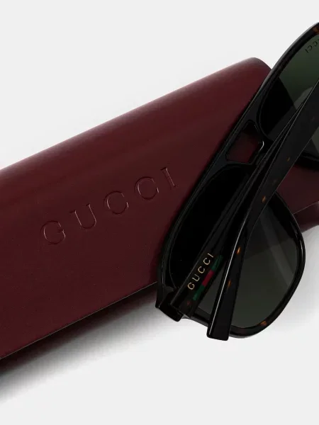 Солнцезащитные очки Gucci оранжевые