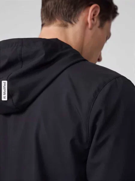 Kurtka treningowa w kroju regular fit z kapturem Nike Training czarna