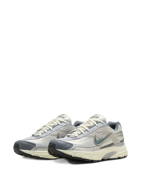 Половин цип маратонки Nike Air Zoom бродирани бяло