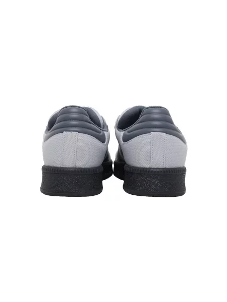 Pantofi Adidas