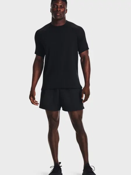 Короткие спортивные шорты Under Armour черные