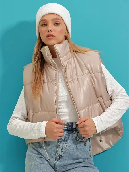 Утепленный жилет Trend Alaçatı Stili коричневый