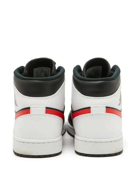 Sneakerși Jordan din piele negru