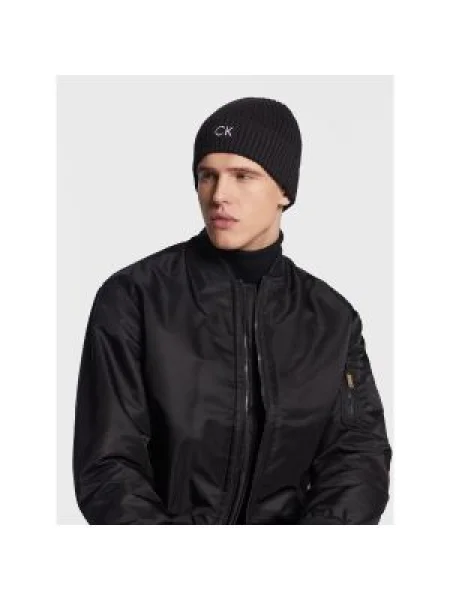 Шапка Calvin Klein черно