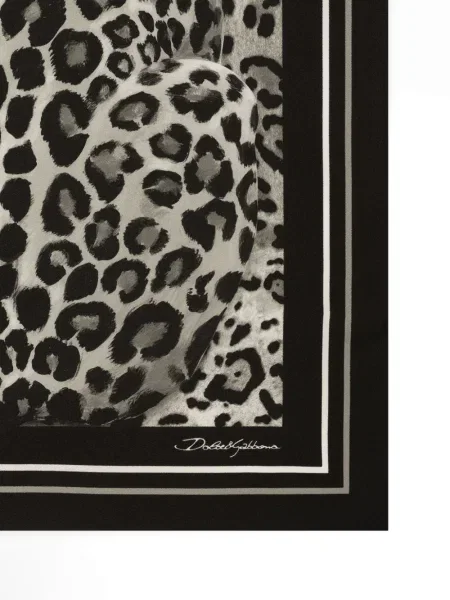 Fular Dolce & Gabbana cu imagine cu model leopard negru