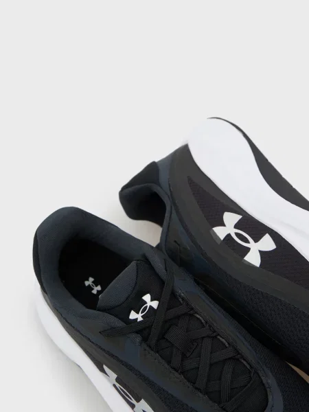 Кроссовки Under Armour черные