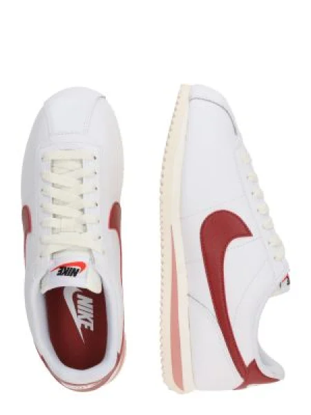 Tenisky Nike Sportswear červená