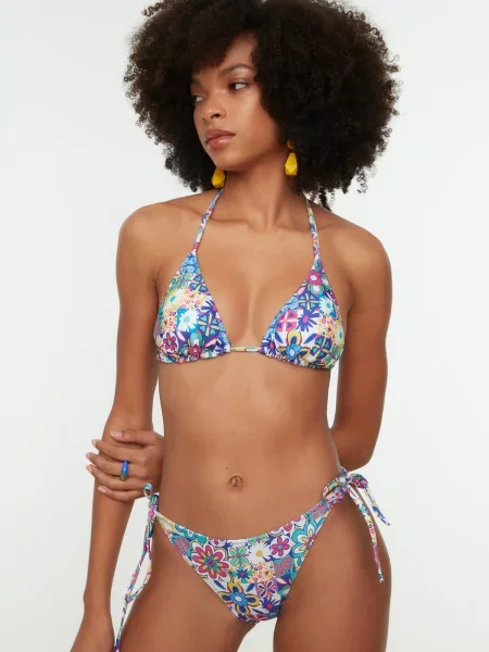 Bikini Trendyol w kwiatki