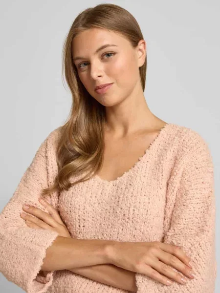 Sweter z dzianiny o kroju relaxed fit z dodatkiem wełny i wełny z alpaki model Zabaione różowy
