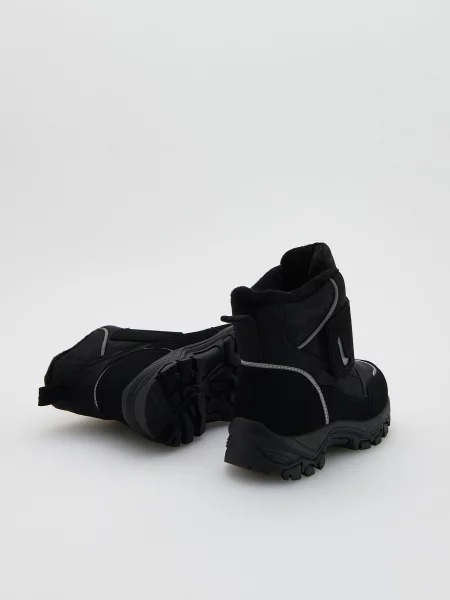 Утепленные сапоги Reserved черные