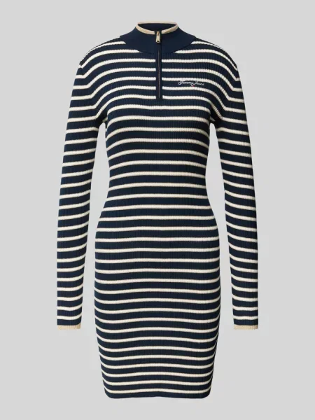 Tommy Jeans sukienka z dzianiny Kobiety w S niebieski