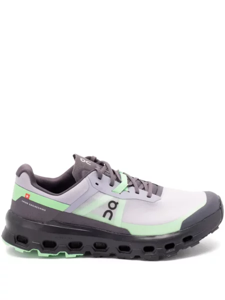 Бягане маратонки On-running с принт виолетово