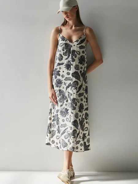 Рокля с лен Medicine дълга с уголемена кройка бежово