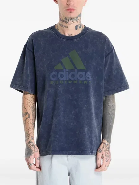 Dlouhé běžecké boty Adidas Terrex s krátkými rukávy s výstřihem do v černé