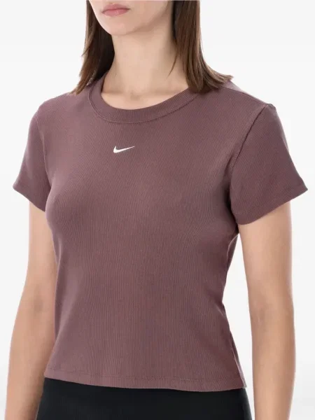Tricou Nike până la genunchi de costum maro