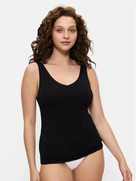 Top Triumph din modal negru