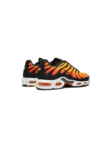 Pantofi Nike portocaliu