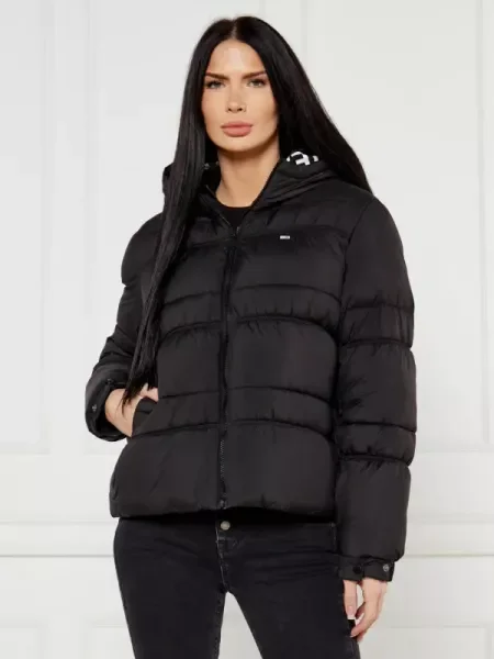 Tommy Jeans Bélelt kabát fekete