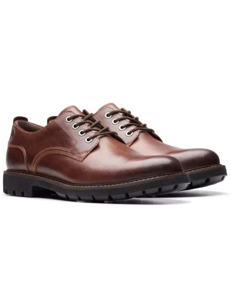 Kravata Clarks väzby