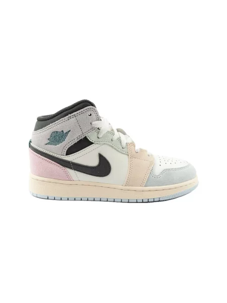Pantofi Nike roz
