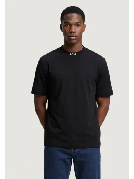 T-shirt o kroju regular fit z czystej bawełny Boss czarna
