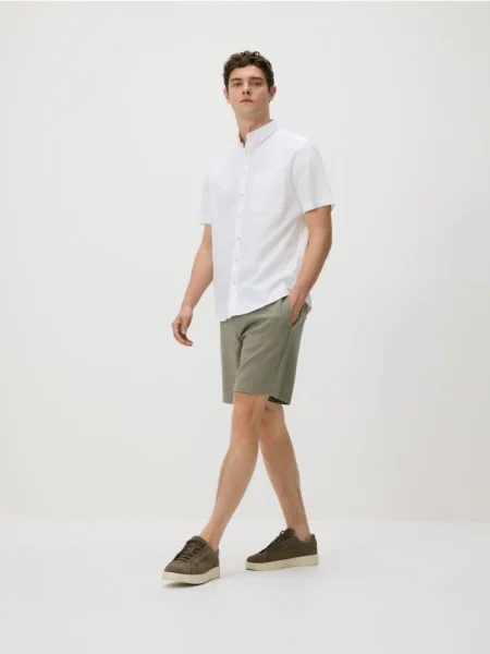 Reserved Cămașă regular cu conținut ridicat de in alb