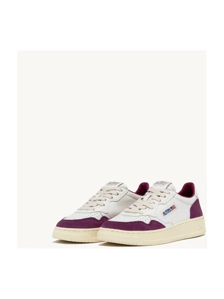 Sneakersy Autry zamszowe czerwone
