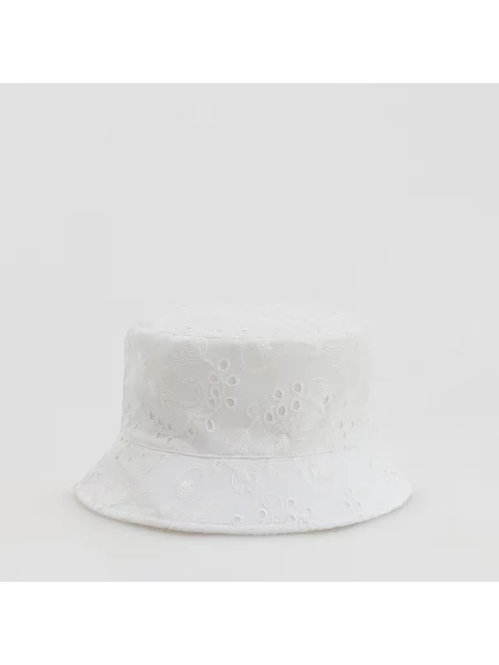 Reserved Klobouk bucket hat s výšivkou krémová