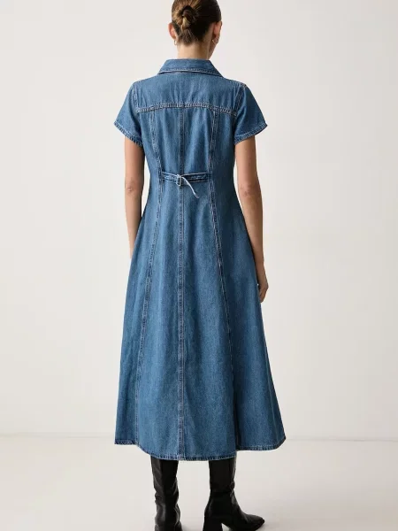 Sukienka jeansowa Levi's dzwony niebieska