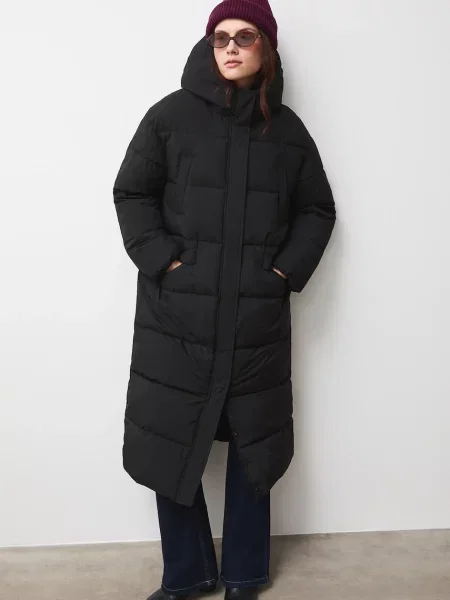 Medicine płaszcz czarny