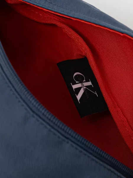 Övtáska Calvin Klein Bold Waistbag Sötétkék kék