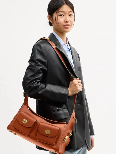 Coach сумочка hobo шкіряна Turnlock Haversack Bag