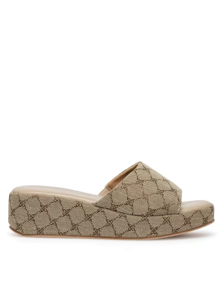 Шльопанці Nine West бежевий