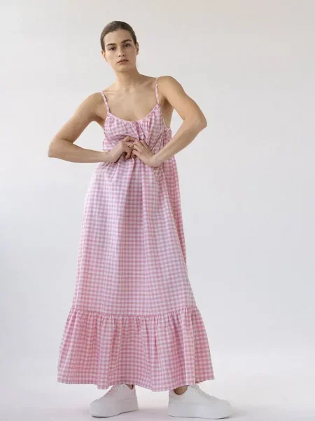 Muuv. Muuv rochie evazată din MOIRE roz