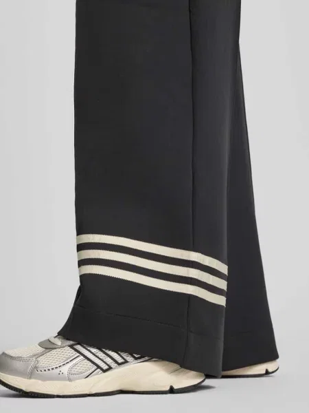 Spodnie dresowe z szerokimi nogawkami z Mieszanka bawełny Model NEUCL' Adidas Originals białe