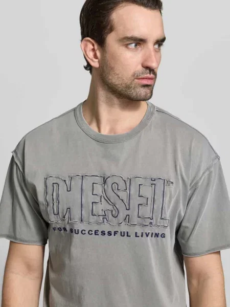 Krój regular fit T-shirt z detal z logo Diesel