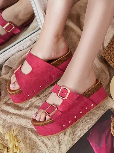 Japonke Resti s platformo rjava