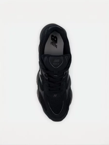 Замшевые повседневные кроссовки New Balance черные