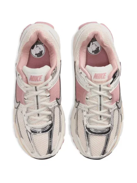 Krajkový top Nike bílý