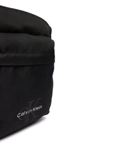 Calvin Klein Torba preko ramena crna