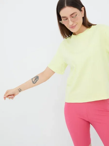 Футболка adidas Originals Trefoil Moments зелений