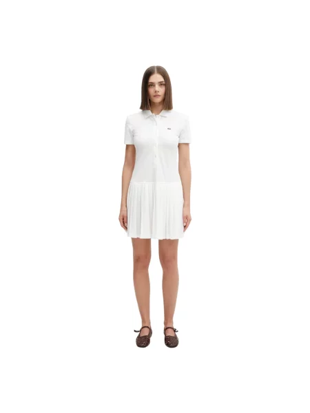 Lacoste sukienka polo z bawełną beżowa